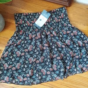 NWT Cabi Black Floral Skater Skirt M LINED